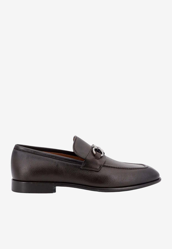 Gancini Plaque Leather Loafers