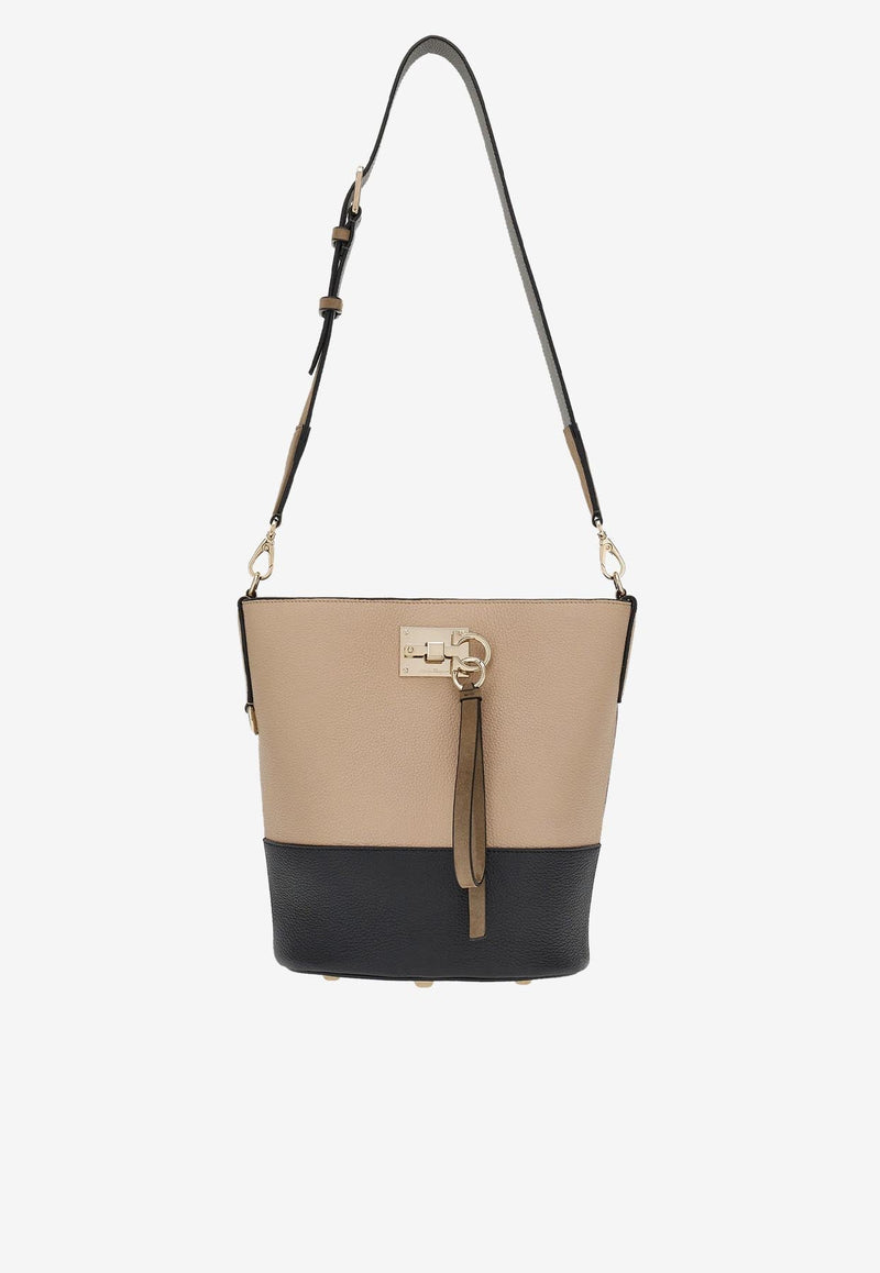 Studio Bucket Bag in Calf Leather