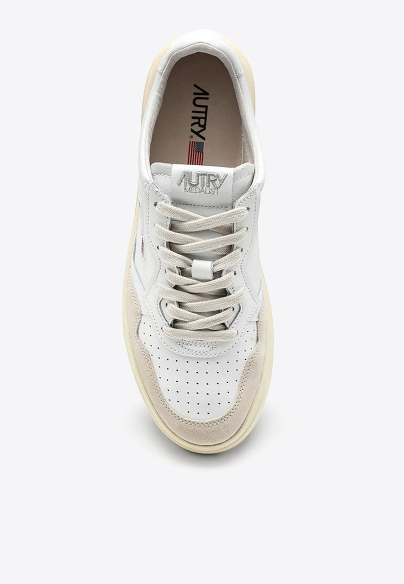 Medalist Low-Top Sneakers